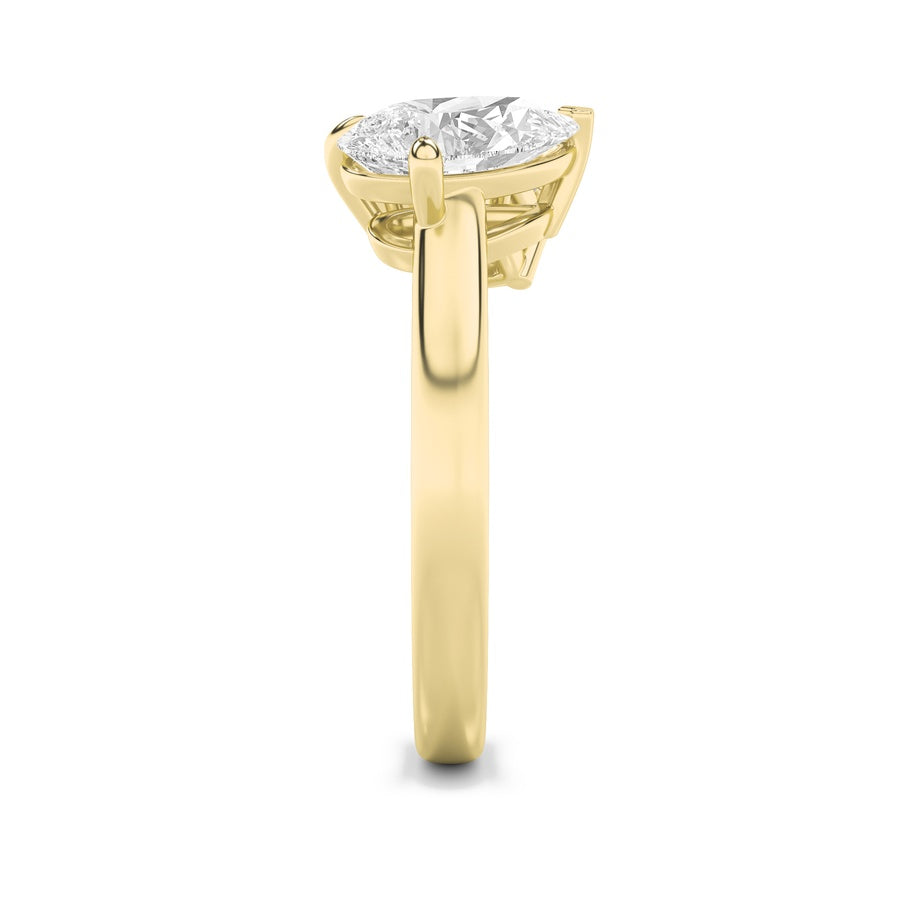 Emerald Shape Toi Et Moi Fashiion Ring lab grown diamond
