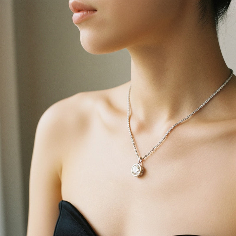 Model wearing oval strata chic collection necklace