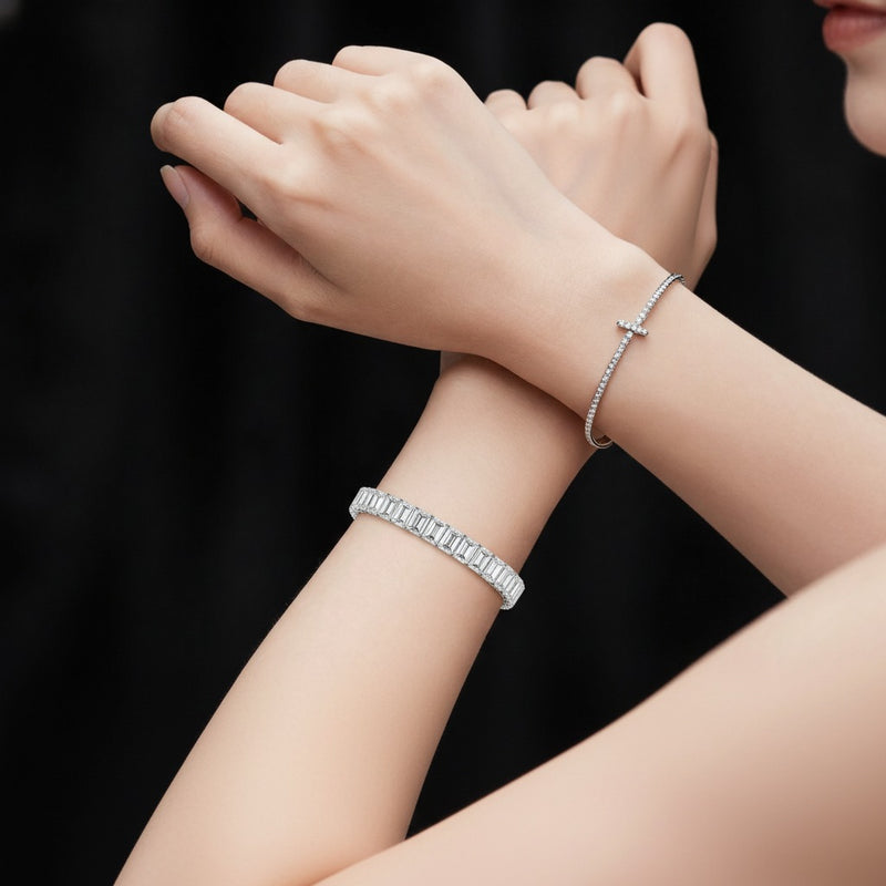 21.5Cttw Emerald Shaped Lab Grown Diamond (F/VS) East West Line Bracelet in 14K Gold