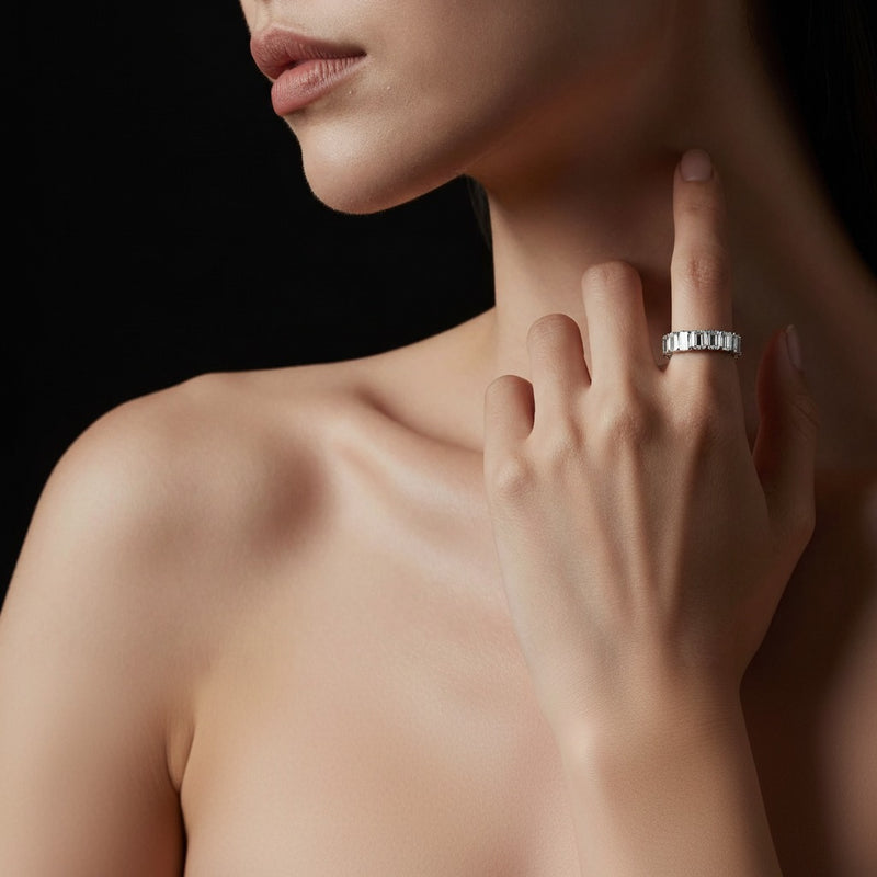 Model wearing 21f