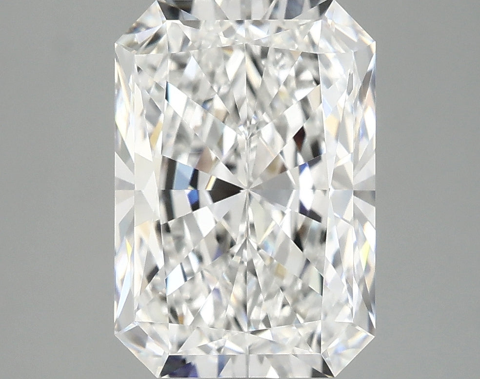OROLEV Lab Grown Diamond Radiant 3.83 Carats - Certification No.776623917