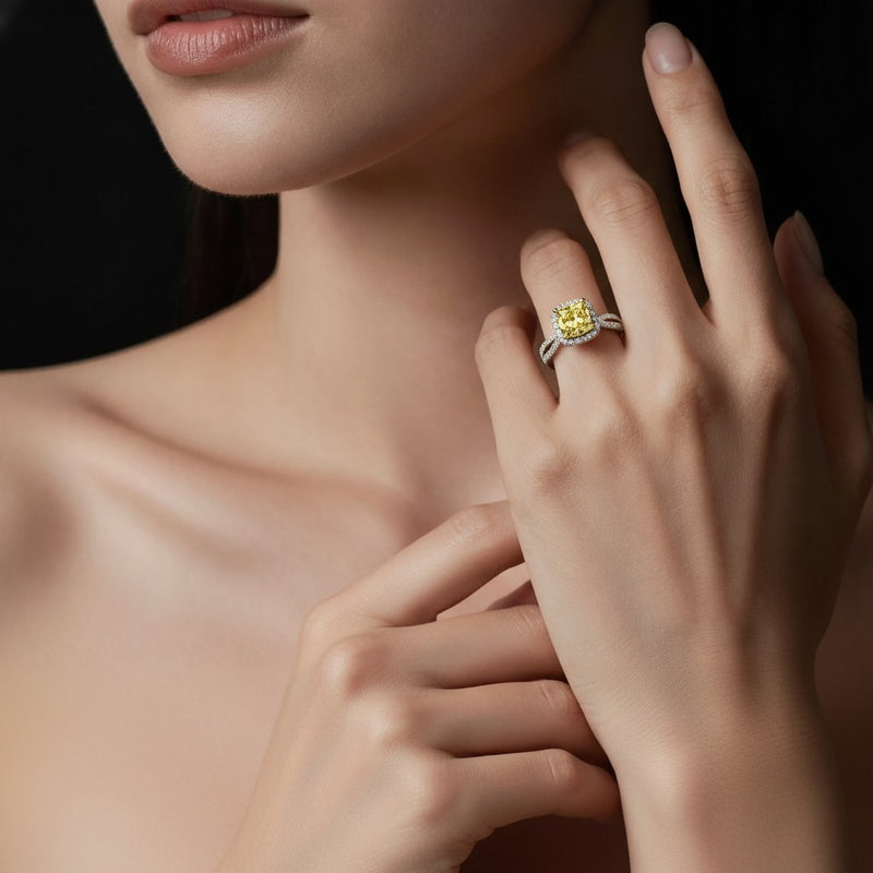 Model wearing cushion ring