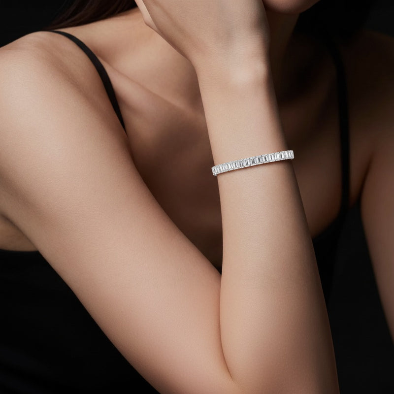 18.5Cttw Emerald Shaped Lab Grown Diamond (F/VS) East West Line Bracelet in 14K Gold