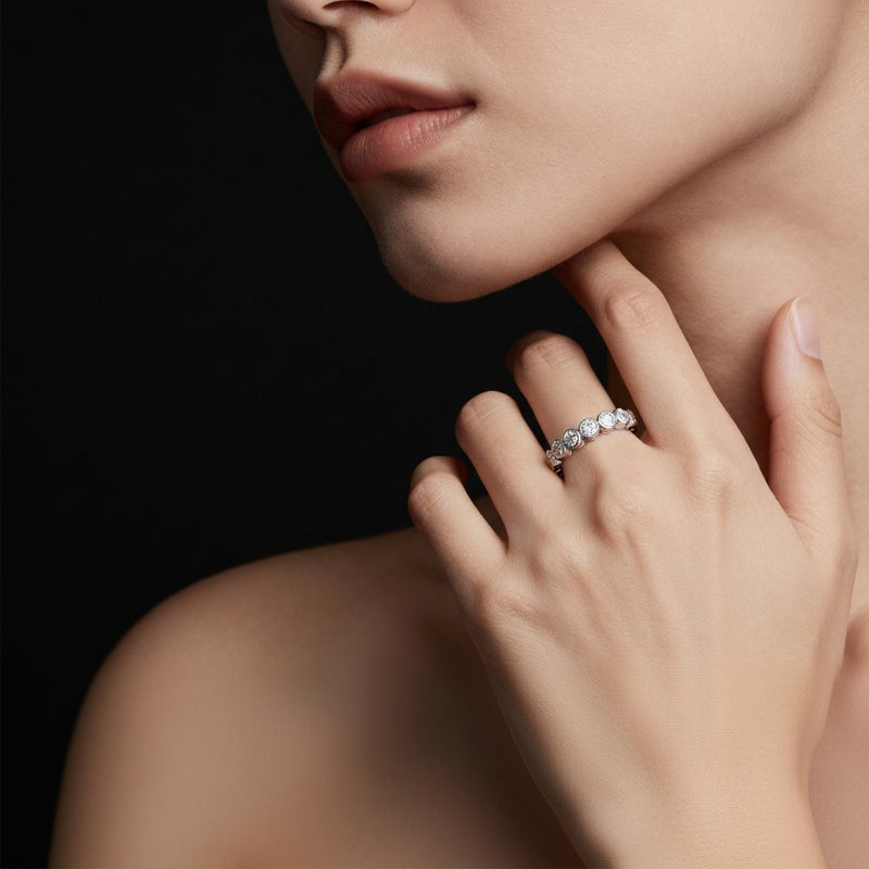 Model wearing 21f